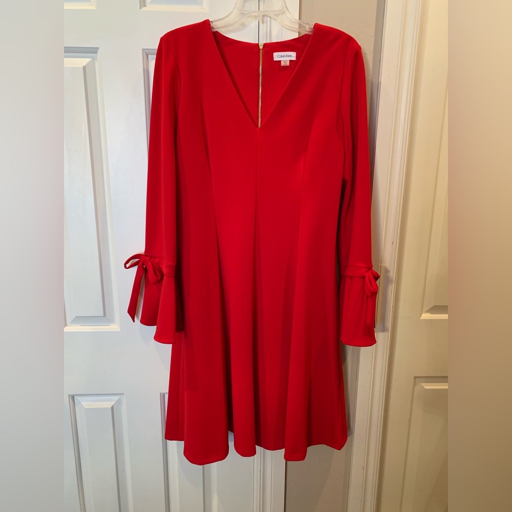 Calvin Klein Red Bell Sleeves With Tied Bow Detail, V-Neck, A Line Dress Size 14